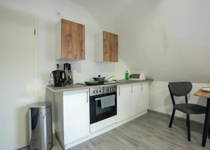 Livemore24 - 5 In West 24-7 Check-in * Herten